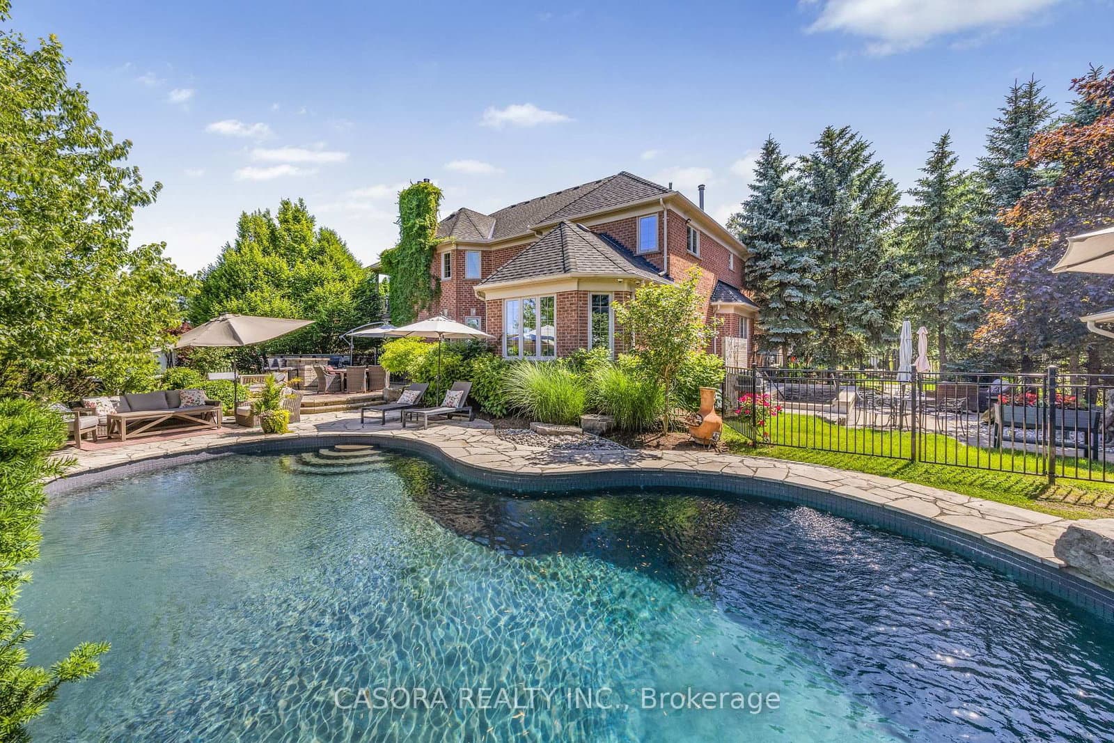 2147 Berwick Drive thumbnail 38