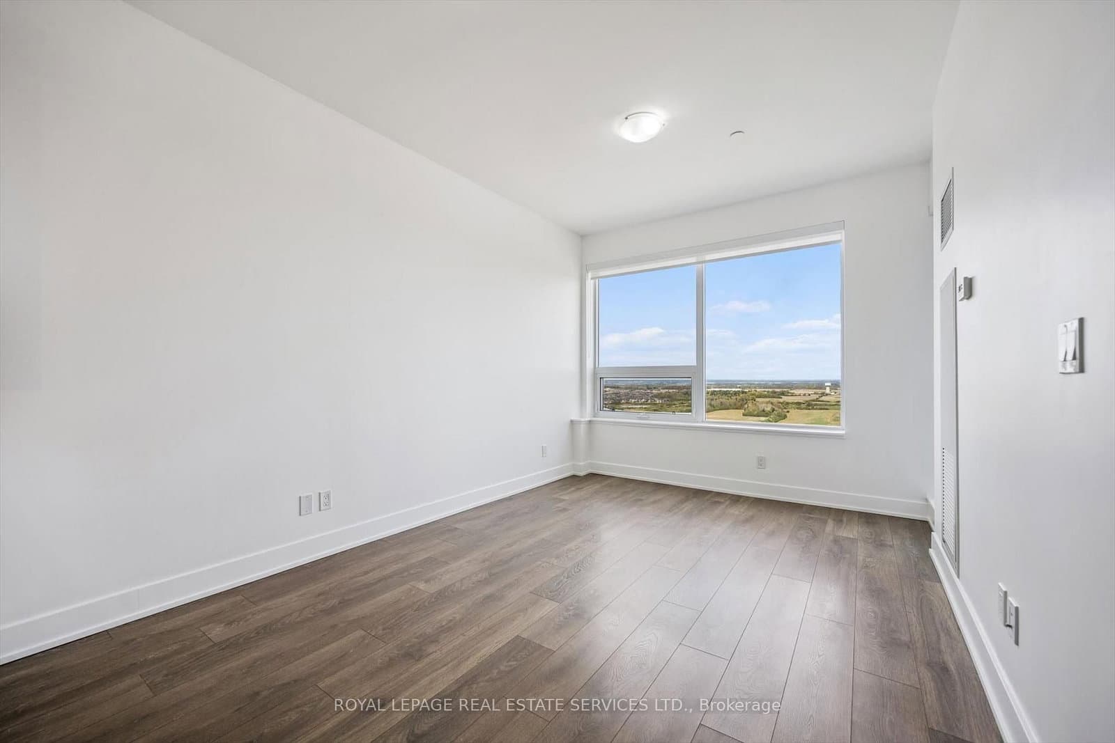297 Oak Walk Drive, Unit 2506 thumbnail 14