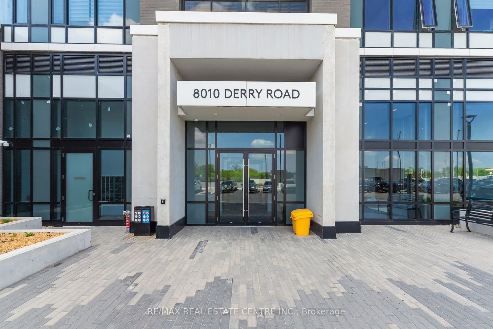 8010 Derry Road, Unit 1402 thumbnail 4