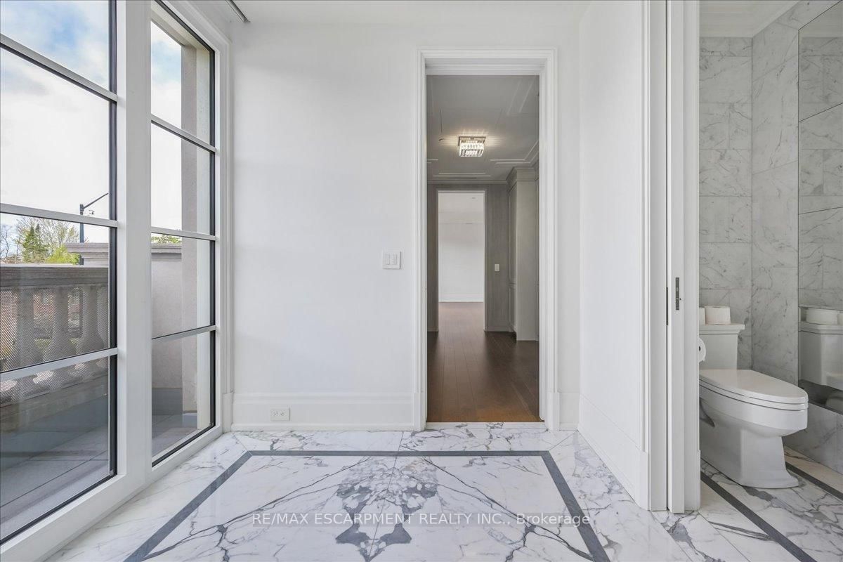 300 Randall Street, Unit 211 thumbnail 10