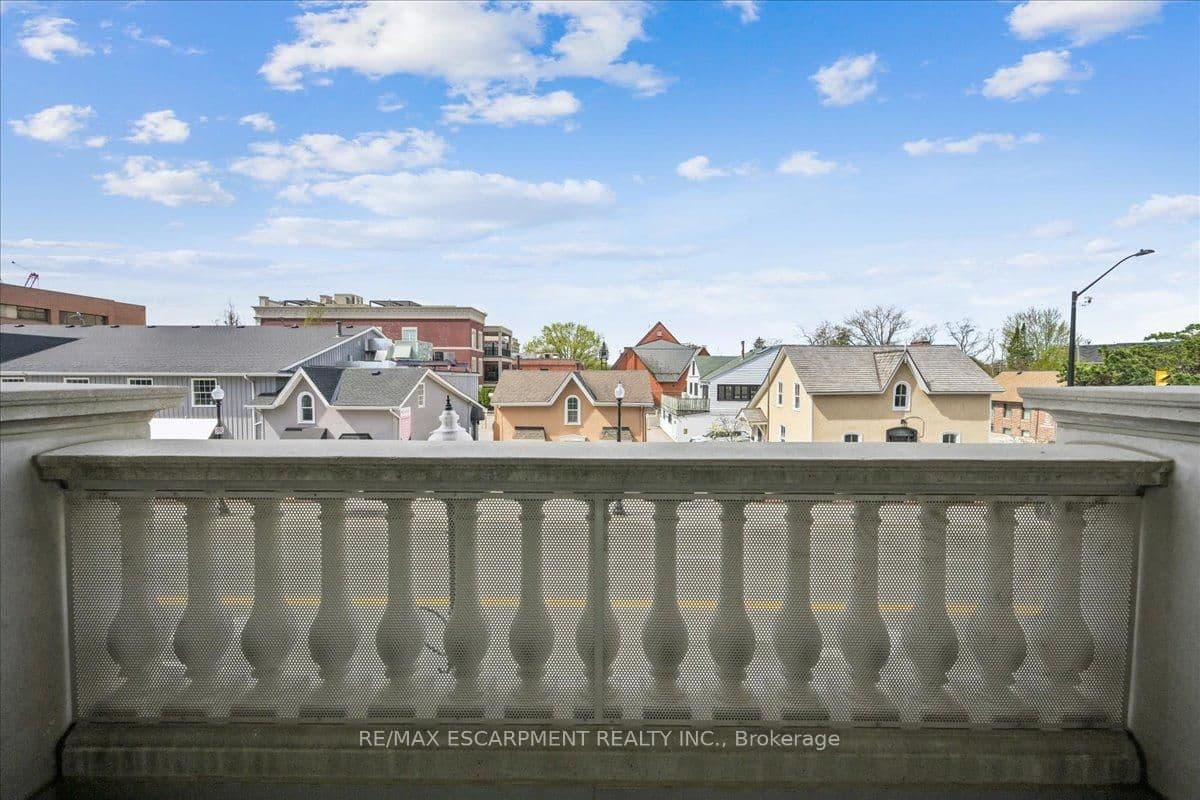 300 Randall Street, Unit 211 thumbnail 12
