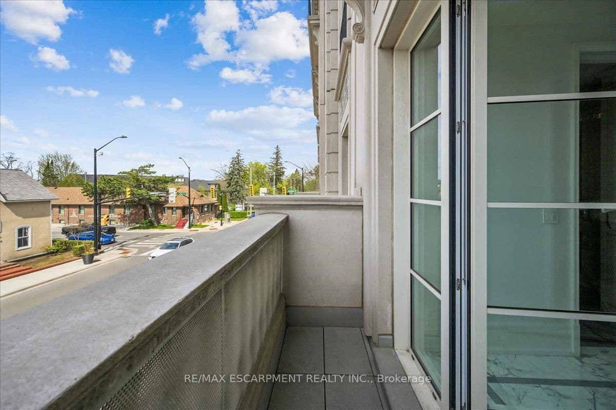 300 Randall Street, Unit 211 thumbnail 13