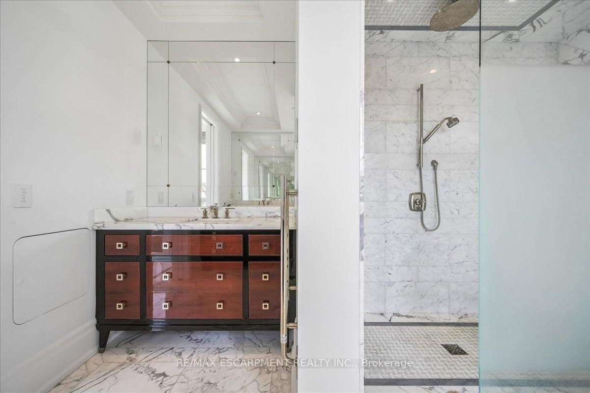 300 Randall Street, Unit 211 thumbnail 17