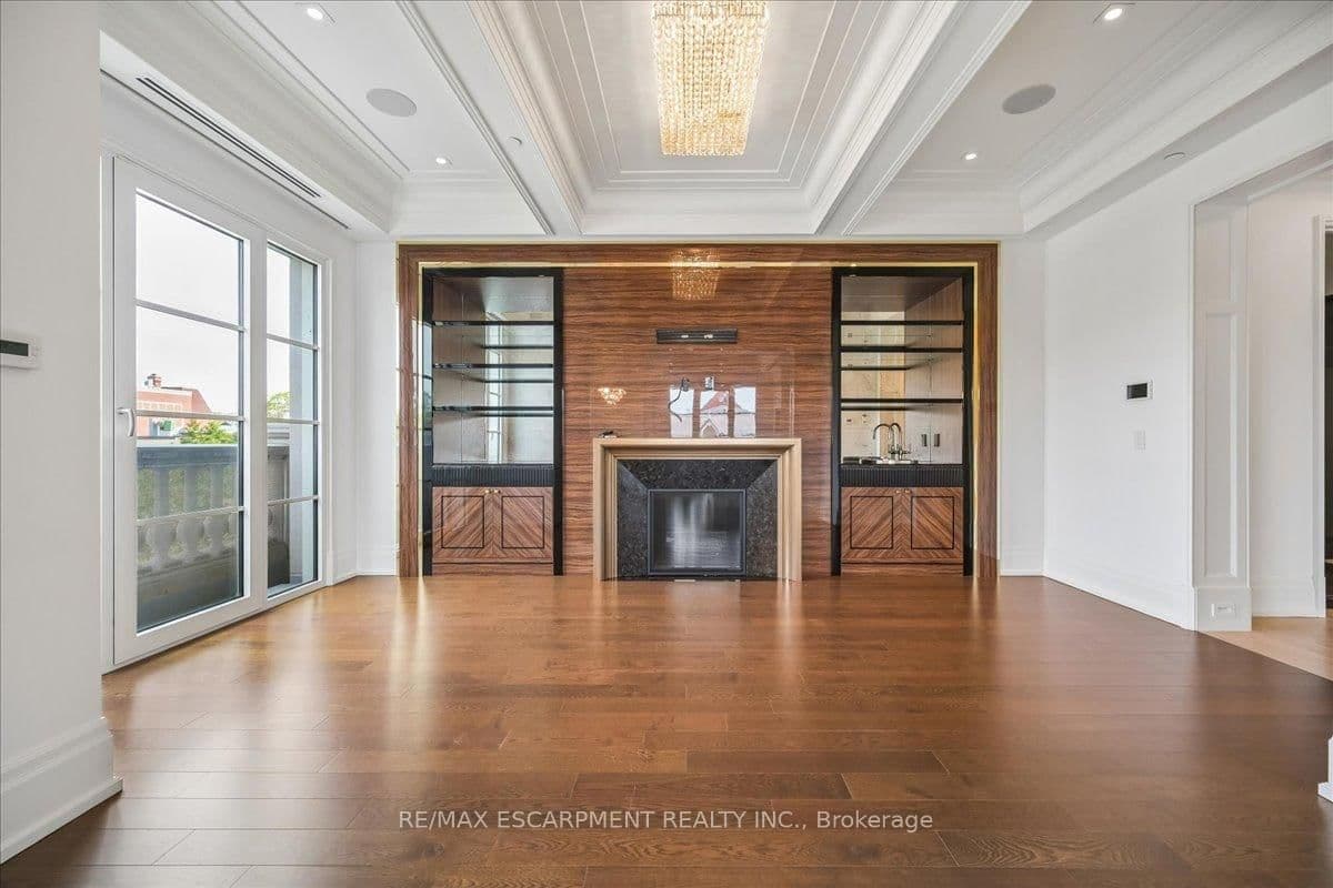 300 Randall Street, Unit 211 thumbnail 23