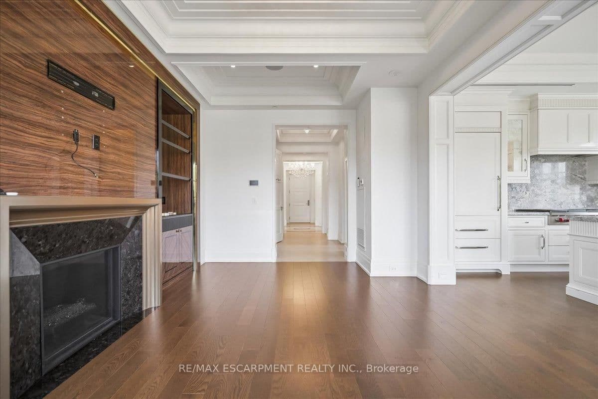 300 Randall Street, Unit 211 thumbnail 24