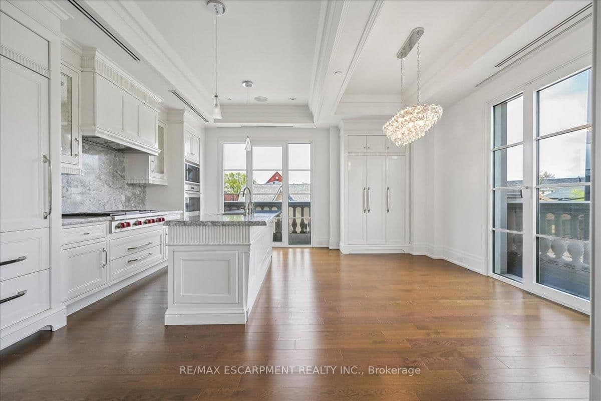 300 Randall Street, Unit 211 thumbnail 27