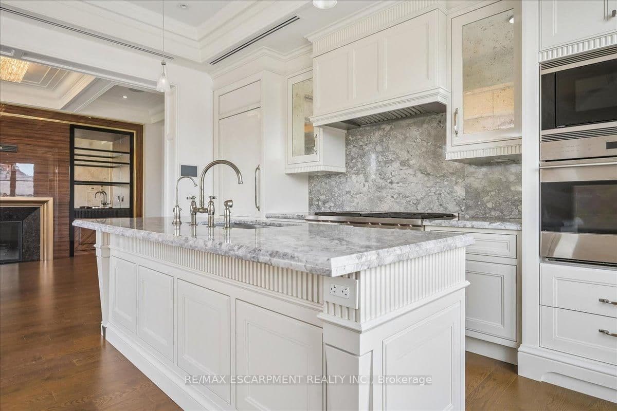 300 Randall Street, Unit 211 thumbnail 37