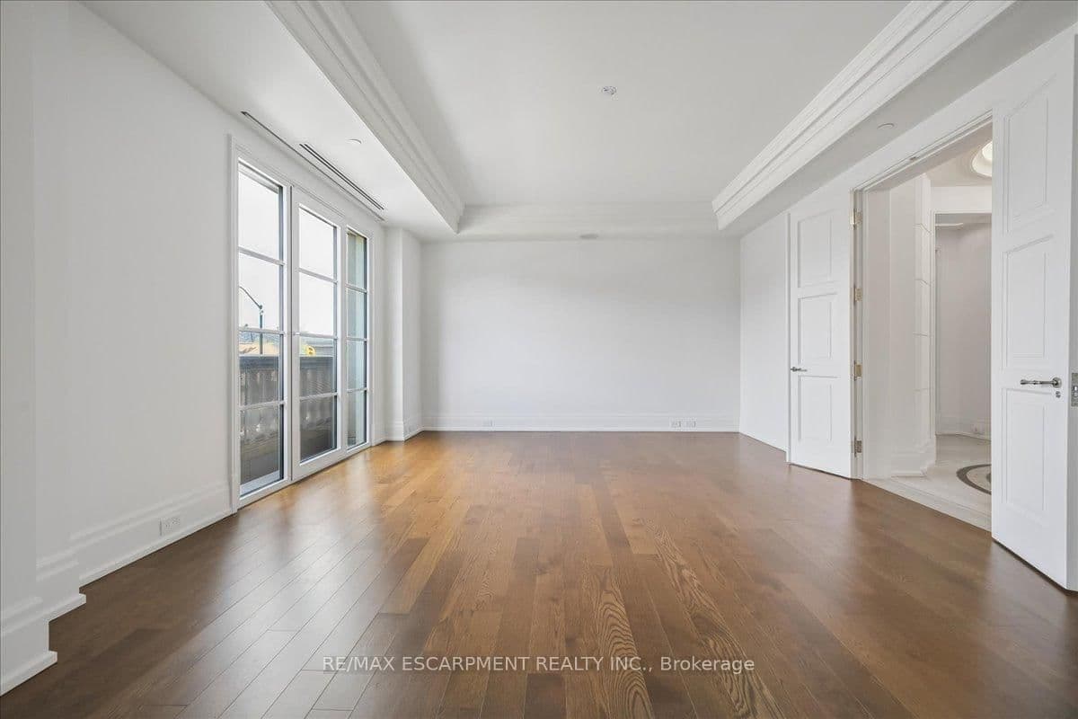 300 Randall Street, Unit 211 thumbnail 7