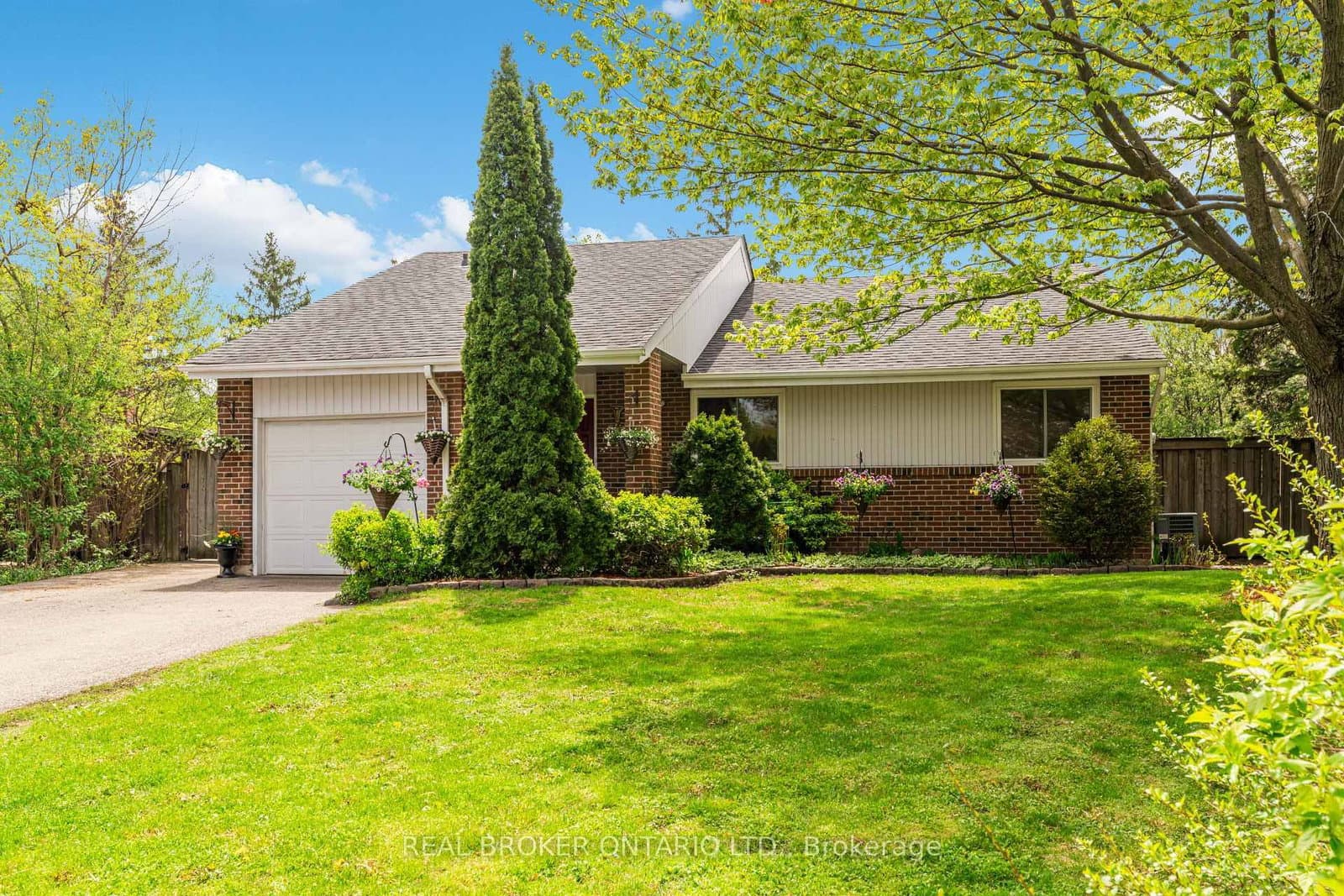 2873 Inlake Court - Image 1