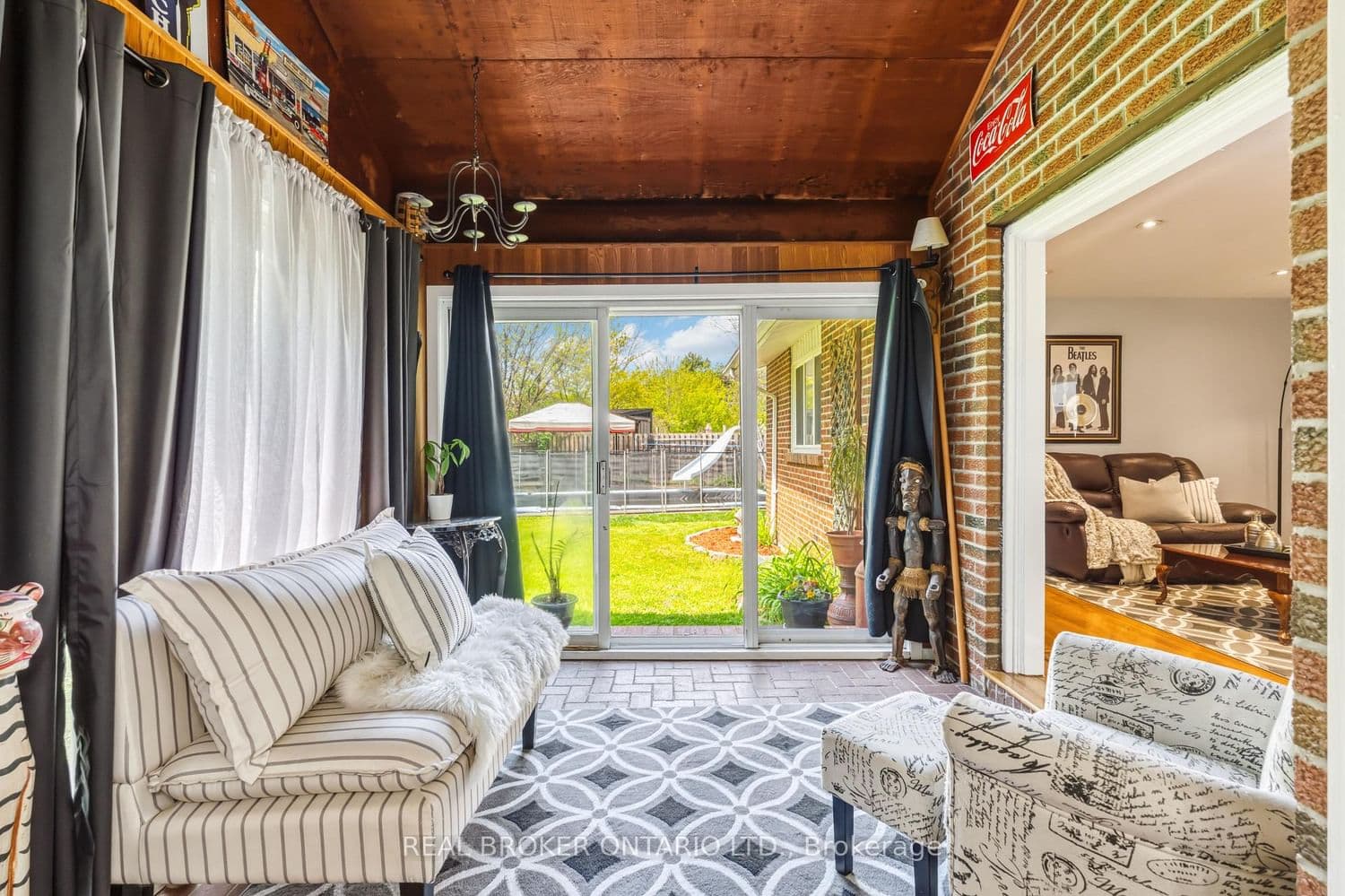 2873 Inlake Court thumbnail 10