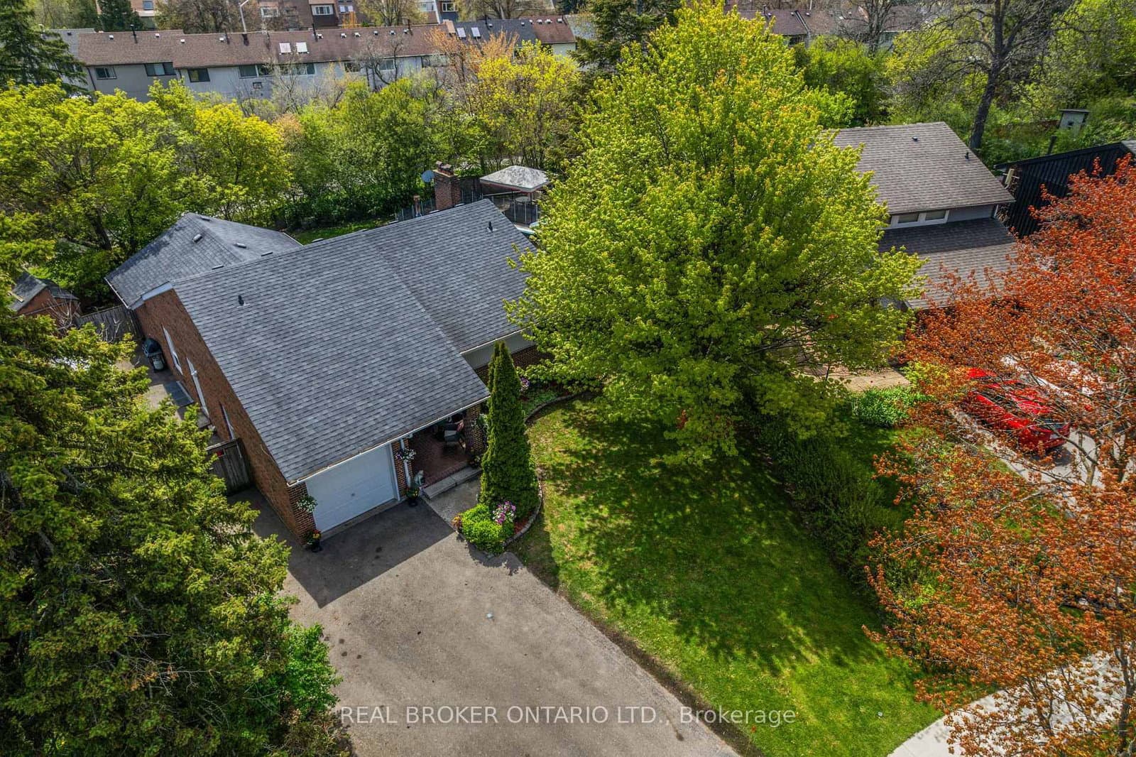 2873 Inlake Court thumbnail 47