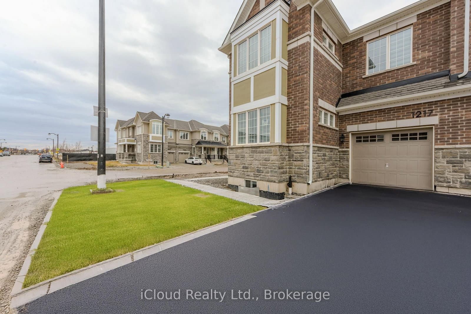 1217 Ferguson Drive thumbnail 2