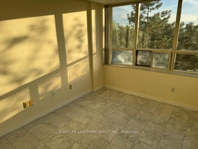 30 Malta Avenue, Unit 305 thumbnail 13