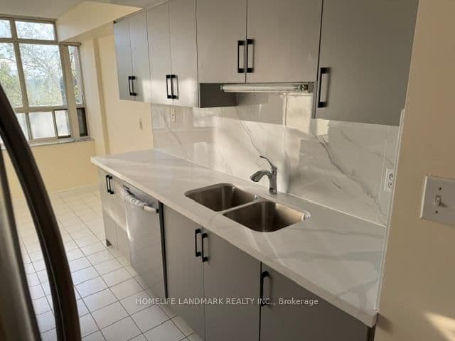 30 Malta Avenue, Unit 305 thumbnail 16
