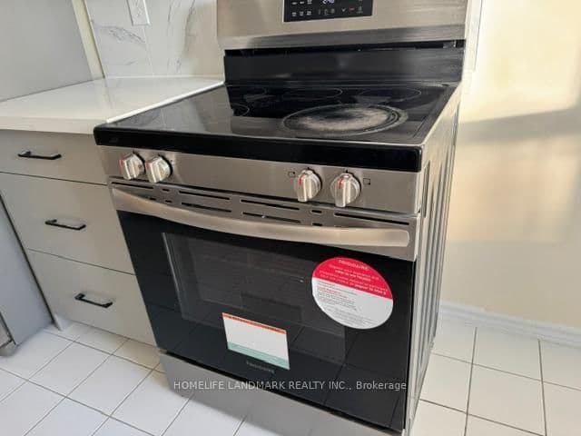 30 Malta Avenue, Unit 305 thumbnail 21
