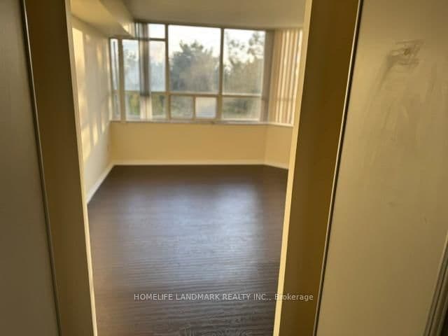 30 Malta Avenue, Unit 305 thumbnail 32