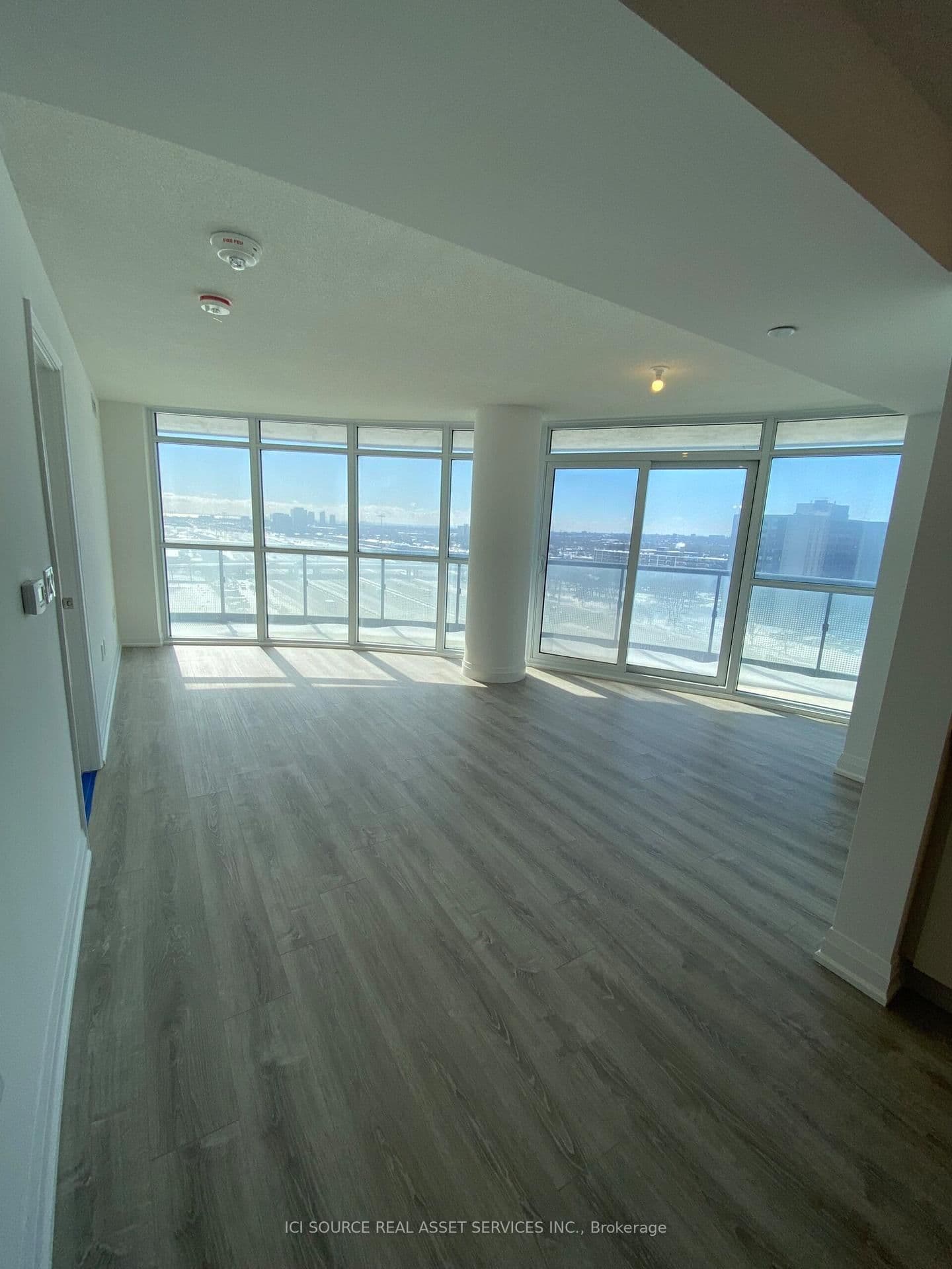 30 Gibbs Road, Unit 1009 thumbnail 11