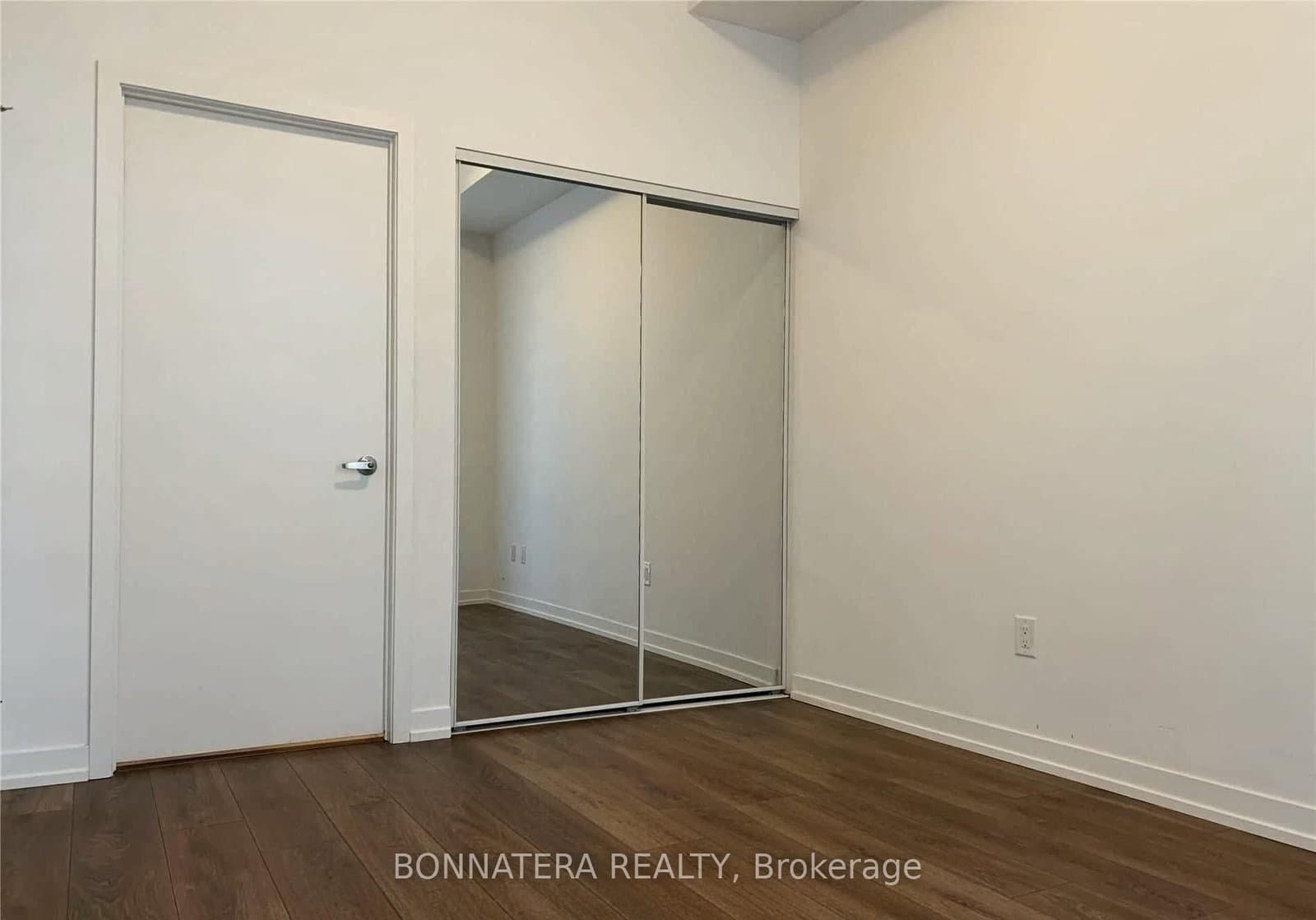 2520 Eglinton Avenue W, Unit 1801 thumbnail 10