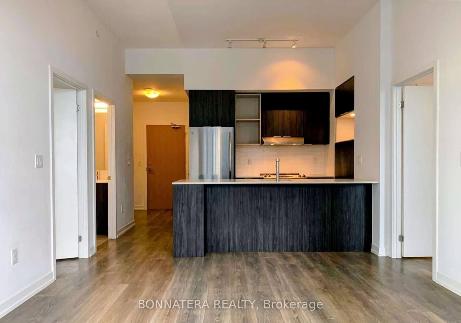 2520 Eglinton Avenue W, Unit 1801 thumbnail 3