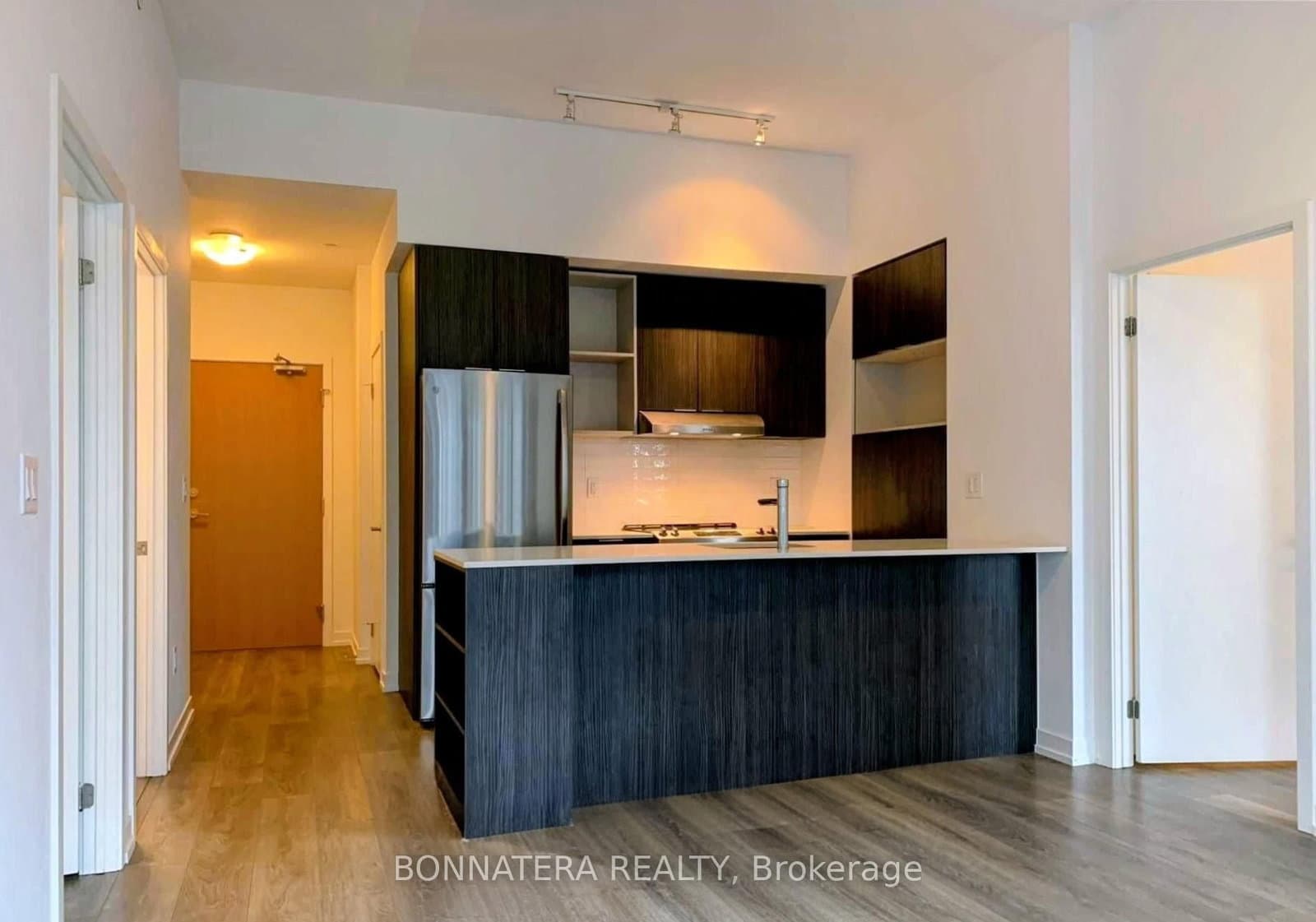 2520 Eglinton Avenue W, Unit 1801 thumbnail 4