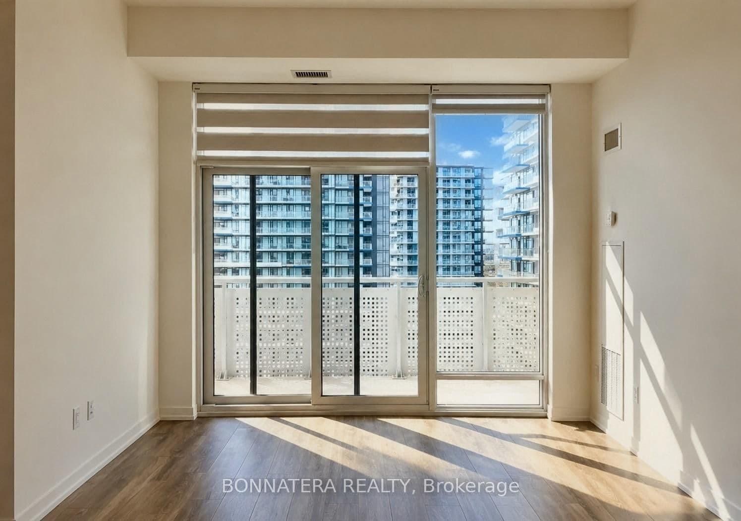 2520 Eglinton Avenue W, Unit 1801 thumbnail 8