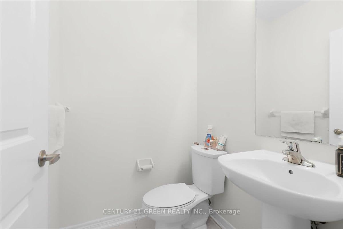 384 Kennedy Circle W thumbnail 10