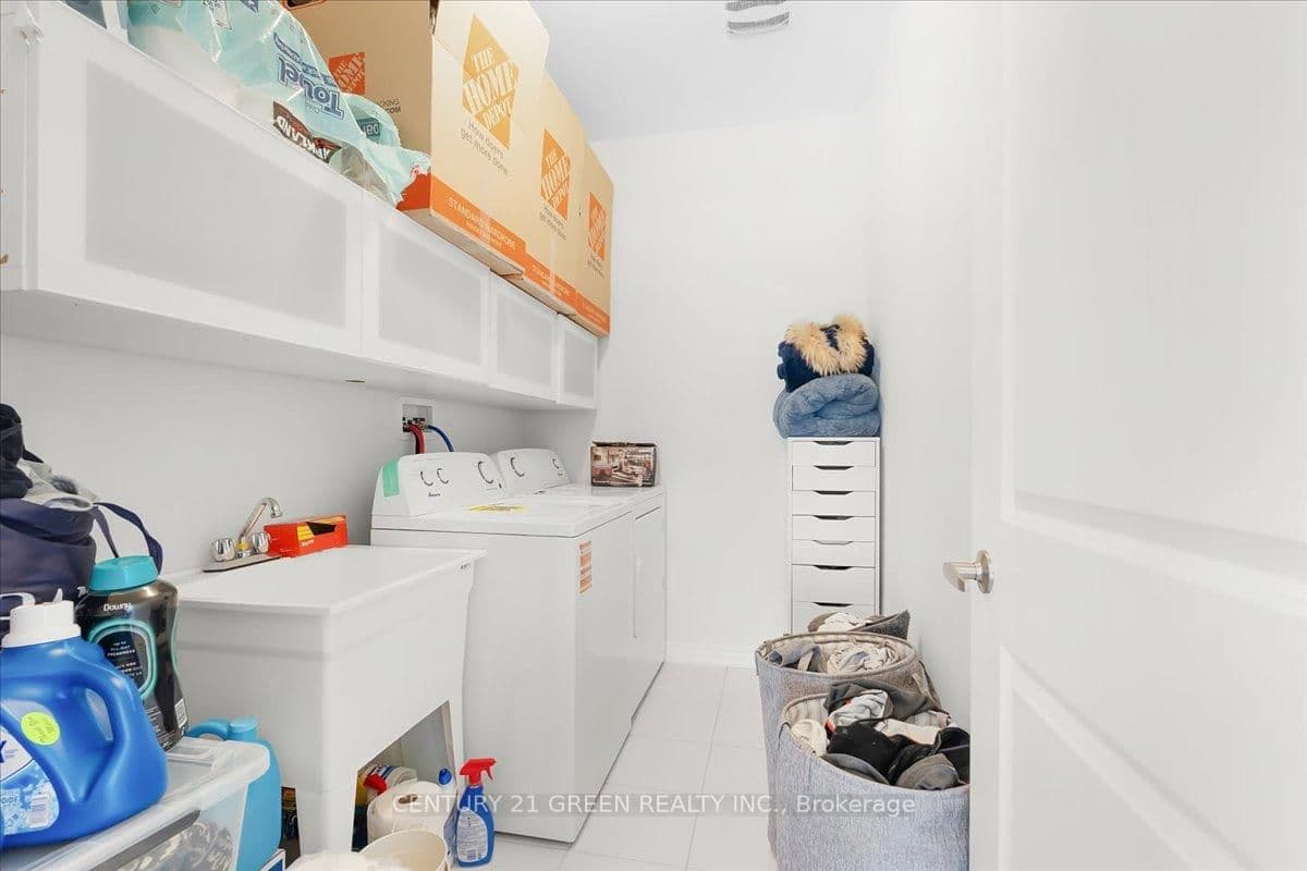 384 Kennedy Circle W thumbnail 27