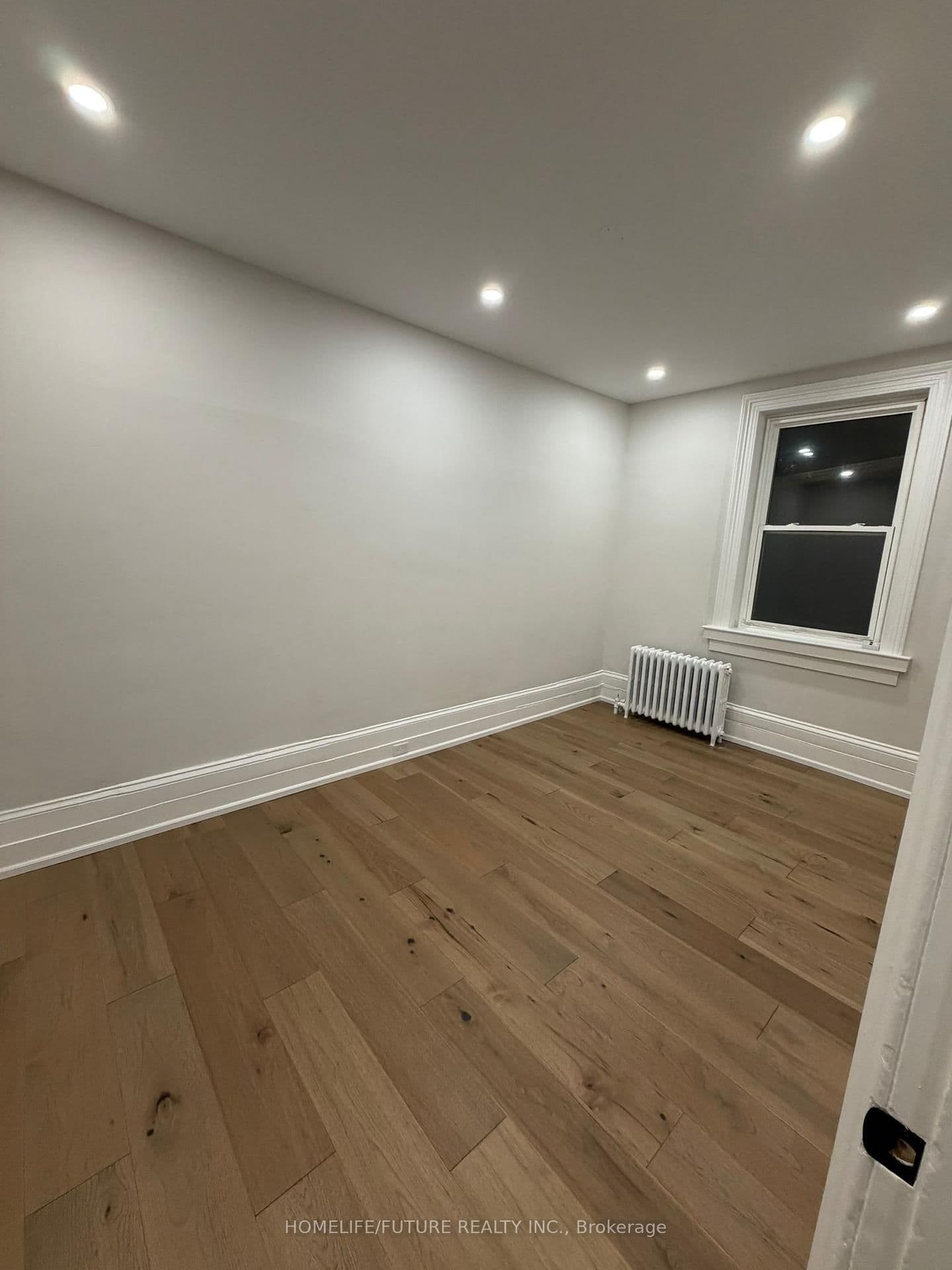 234 Lakeshore Road E, Unit 1 thumbnail 3