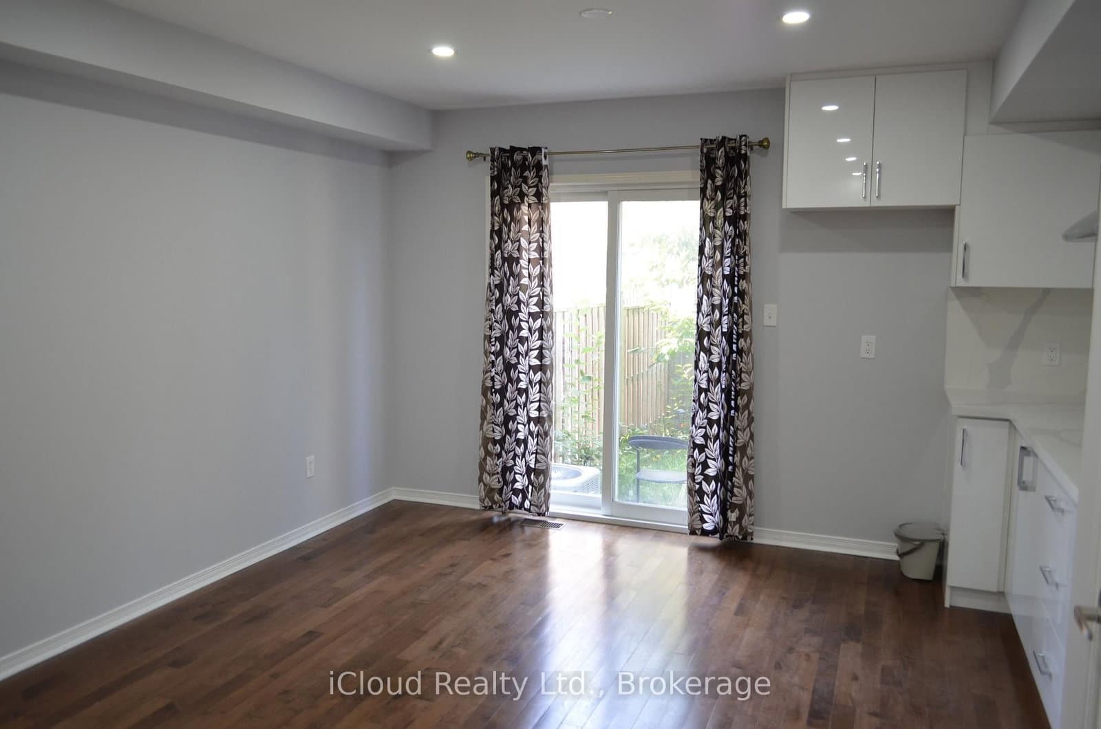 319 Aspendale Crescent, Unit Studio thumbnail 6