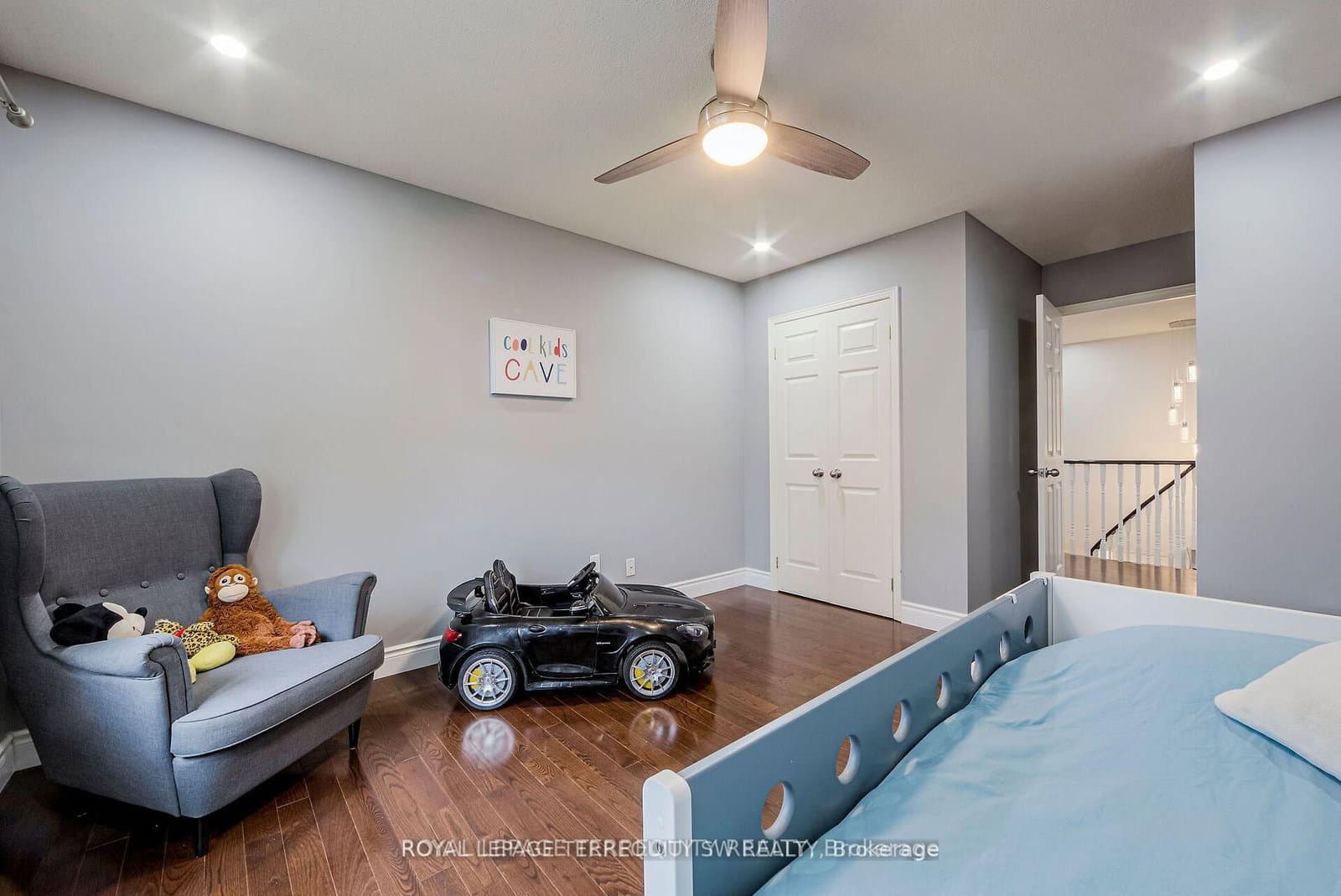 2025 Parklane Crescent thumbnail 31