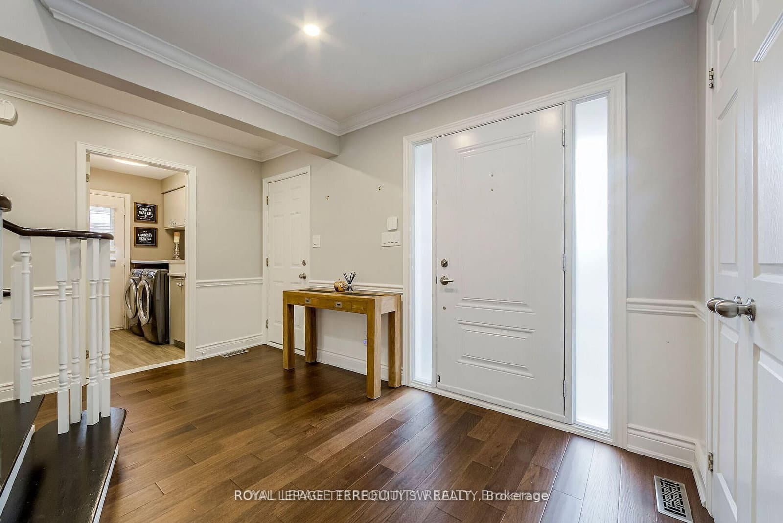 2025 Parklane Crescent thumbnail 5