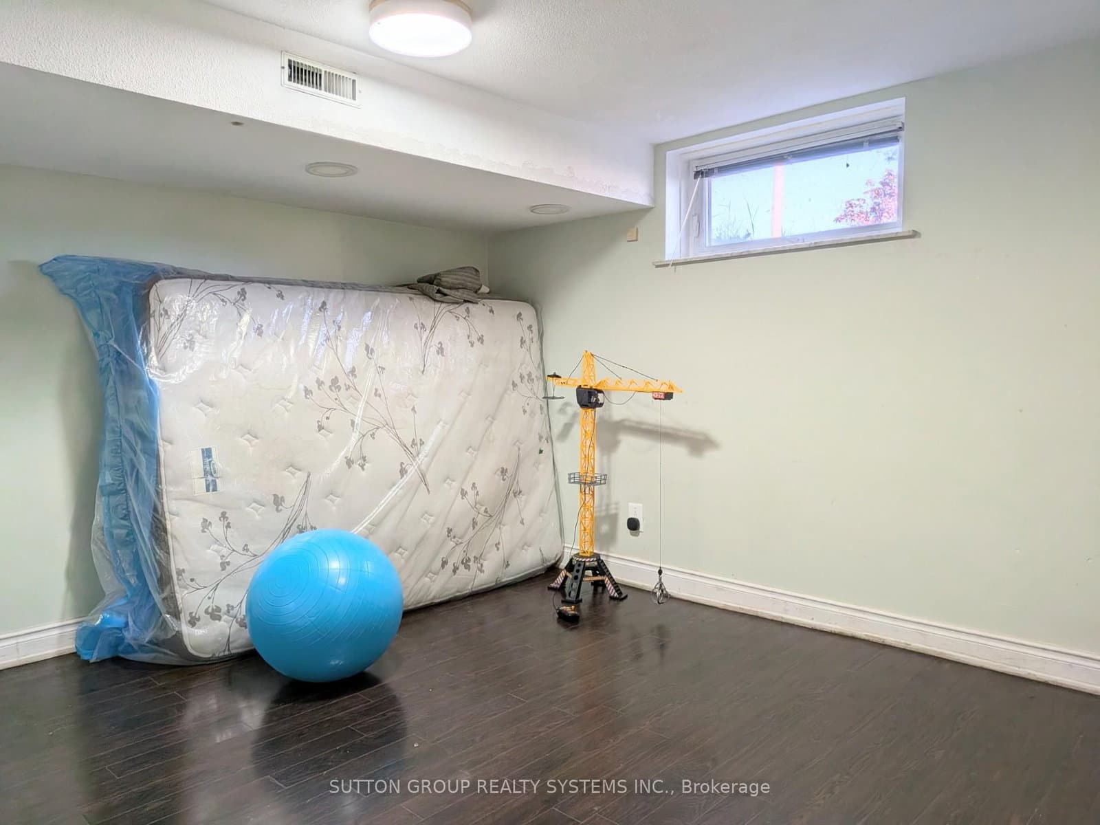 41 Annabelle Drive, Unit Basement thumbnail 6