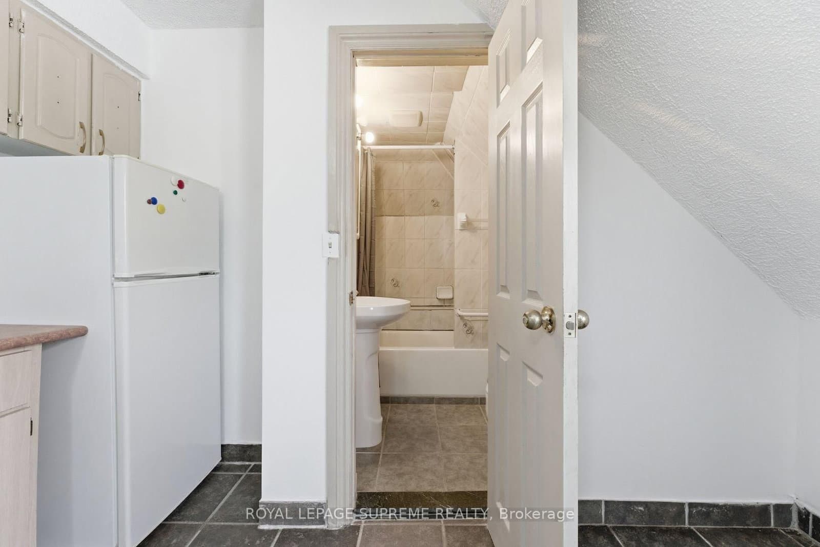 20 Maynard Avenue thumbnail 10