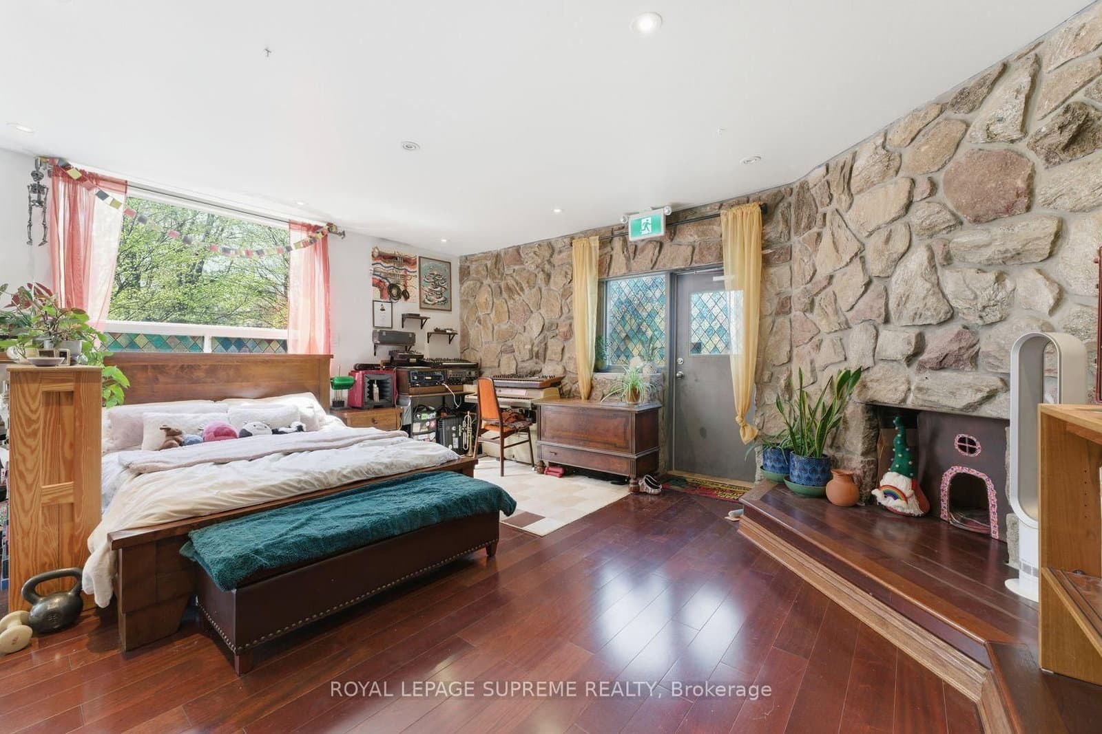 20 Maynard Avenue thumbnail 27