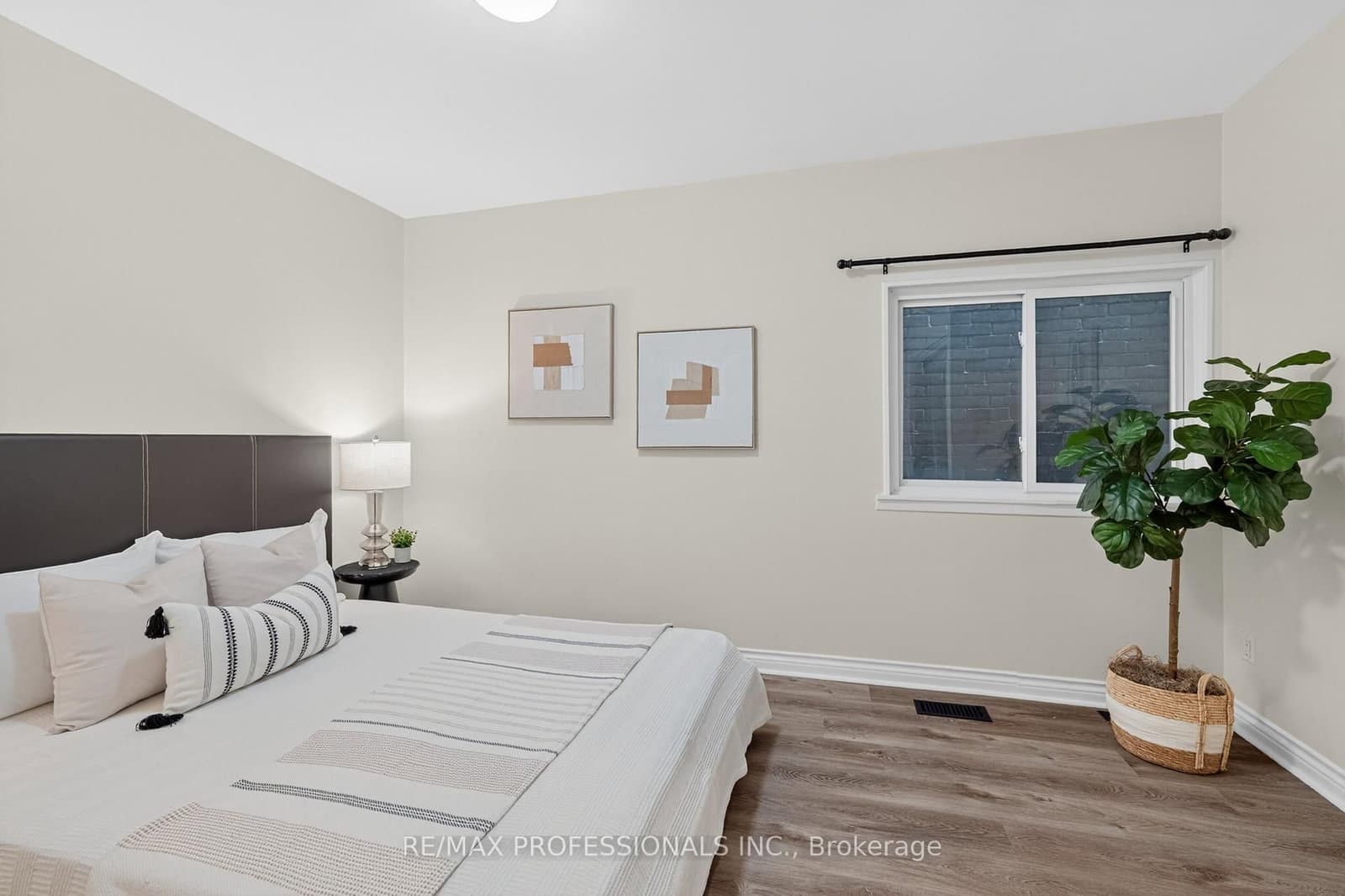 278 Caledonia Road thumbnail 12