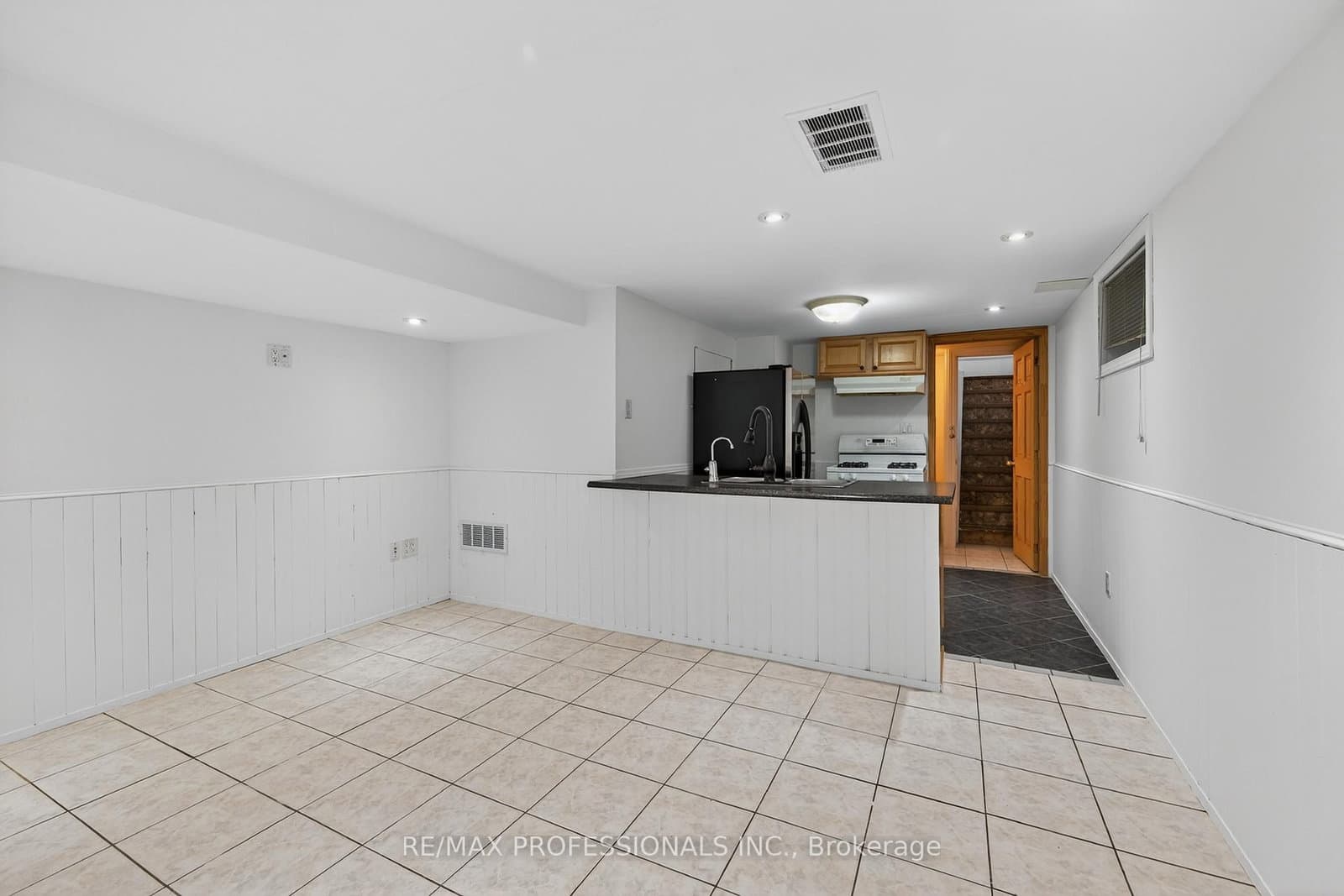 278 Caledonia Road thumbnail 19