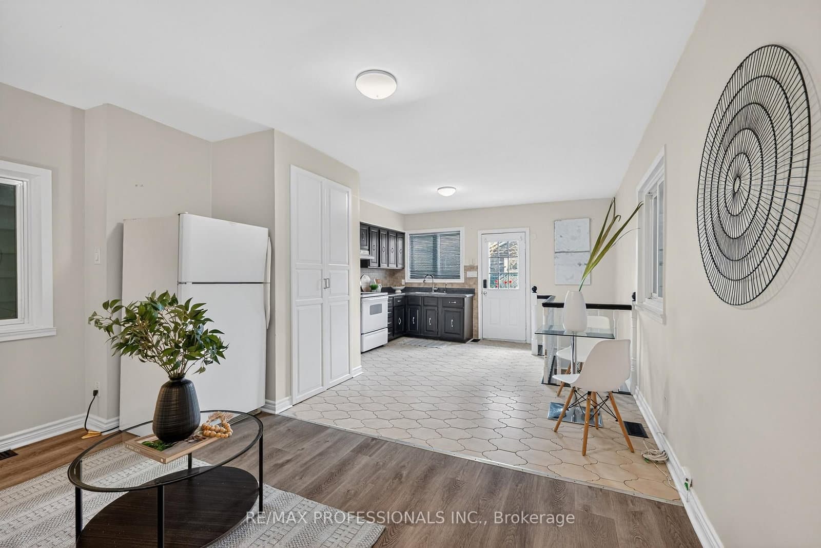 278 Caledonia Road thumbnail 4
