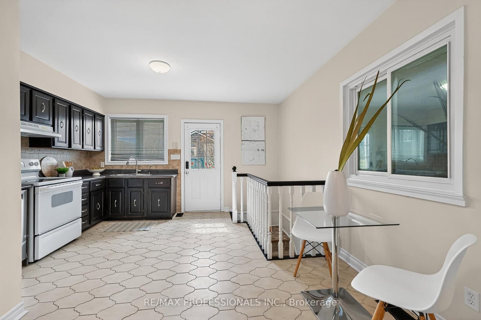 278 Caledonia Road thumbnail 7