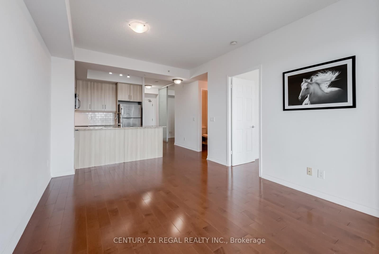 15 James Finlay Way, Unit 710 thumbnail 10