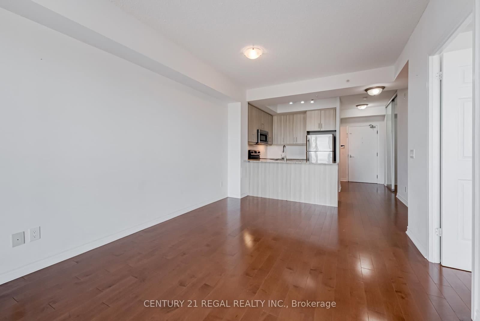 15 James Finlay Way, Unit 710 thumbnail 11