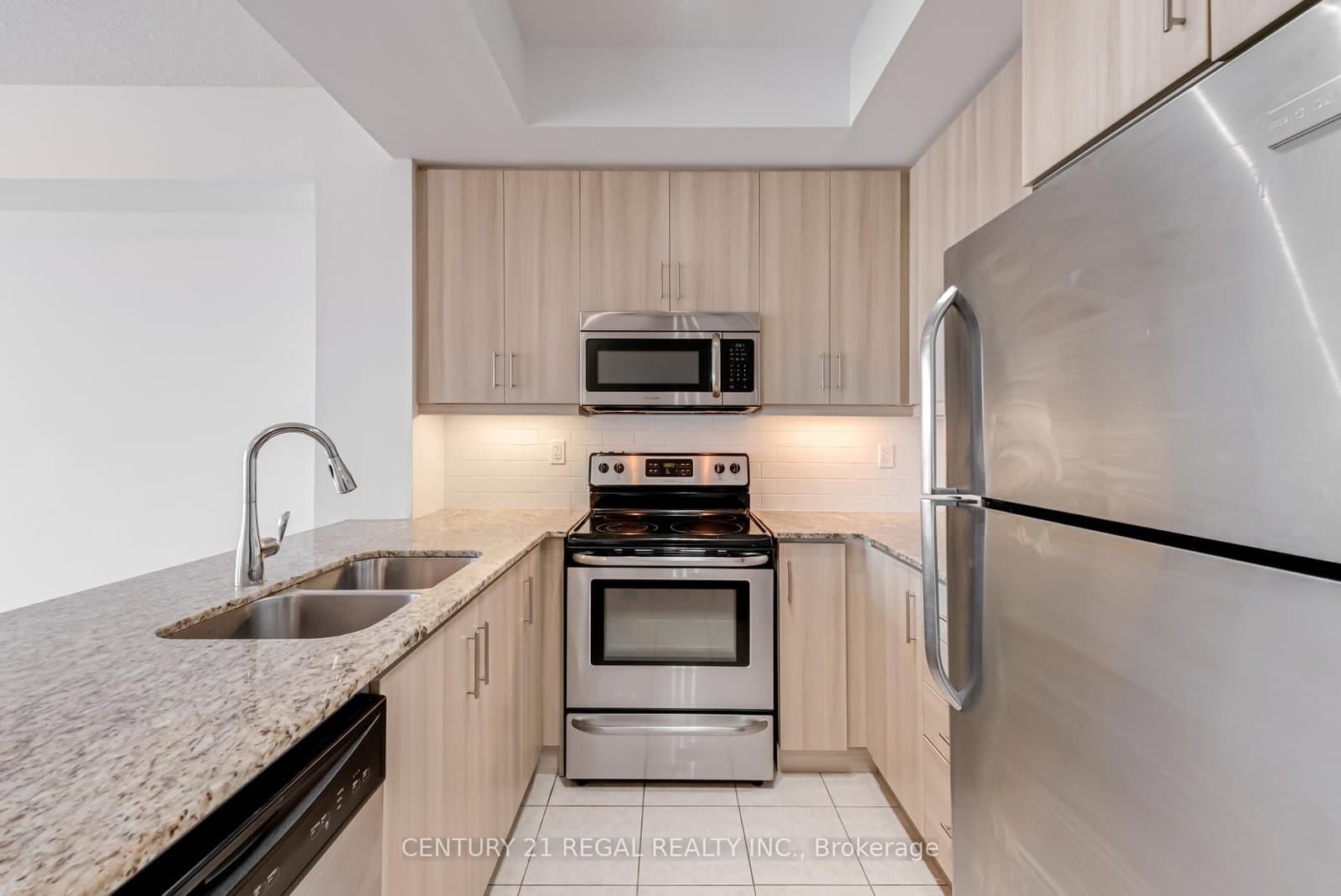 15 James Finlay Way, Unit 710 thumbnail 14