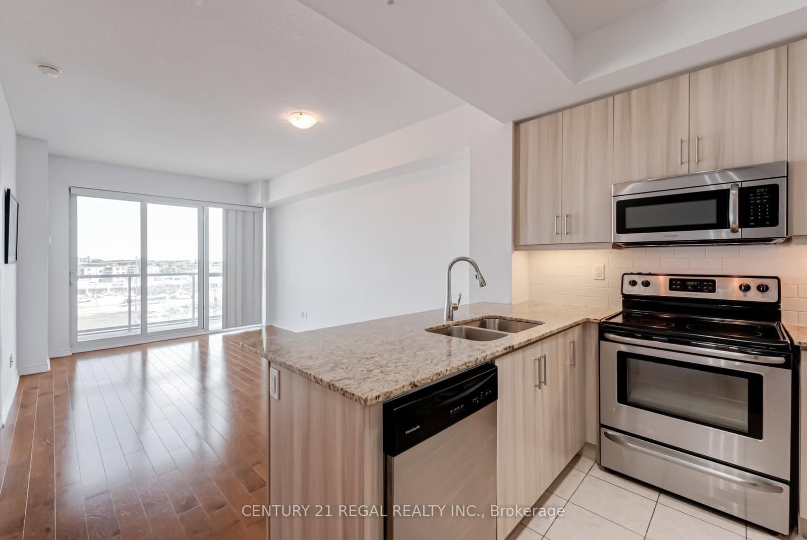 15 James Finlay Way, Unit 710 thumbnail 15