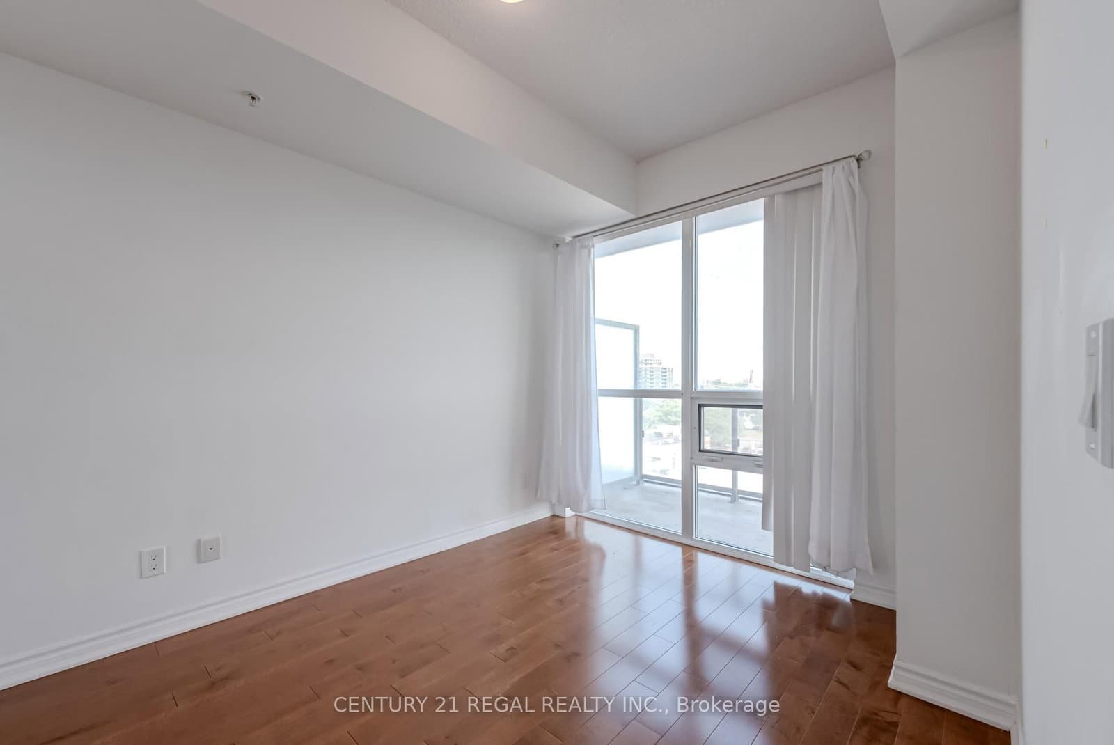 15 James Finlay Way, Unit 710 thumbnail 18