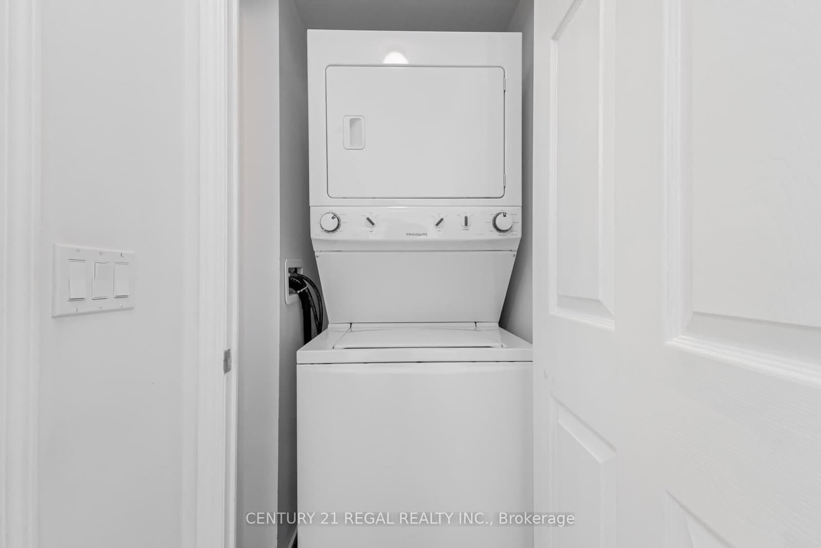 15 James Finlay Way, Unit 710 thumbnail 33