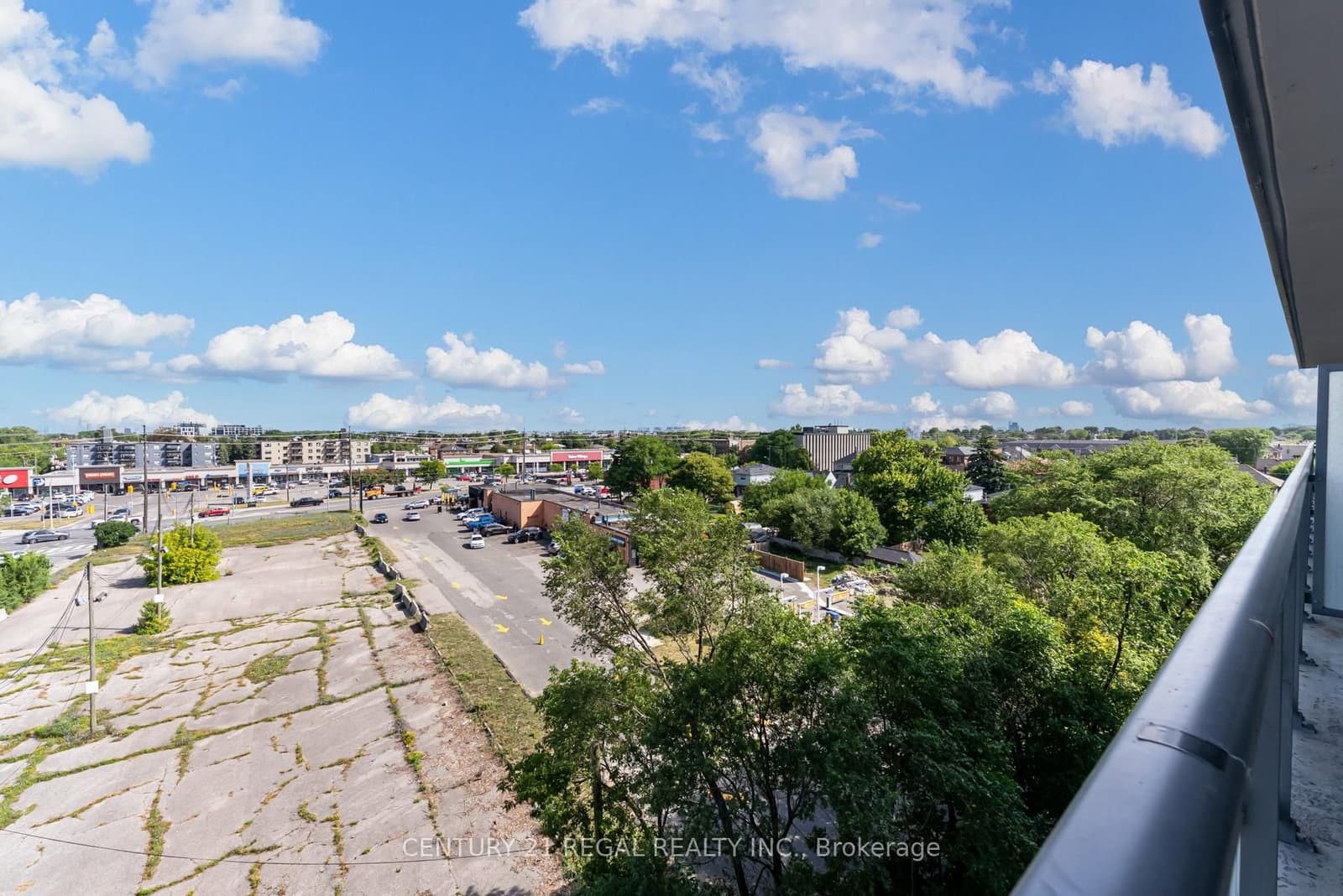 15 James Finlay Way, Unit 710 thumbnail 38