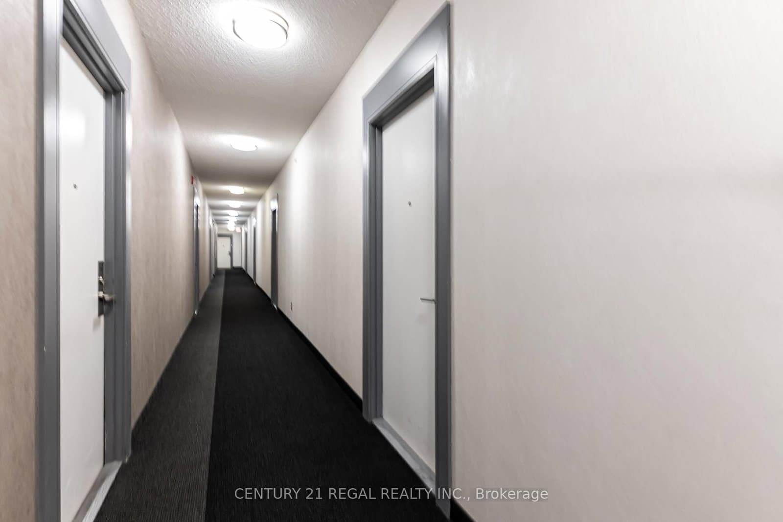 15 James Finlay Way, Unit 710 thumbnail 6