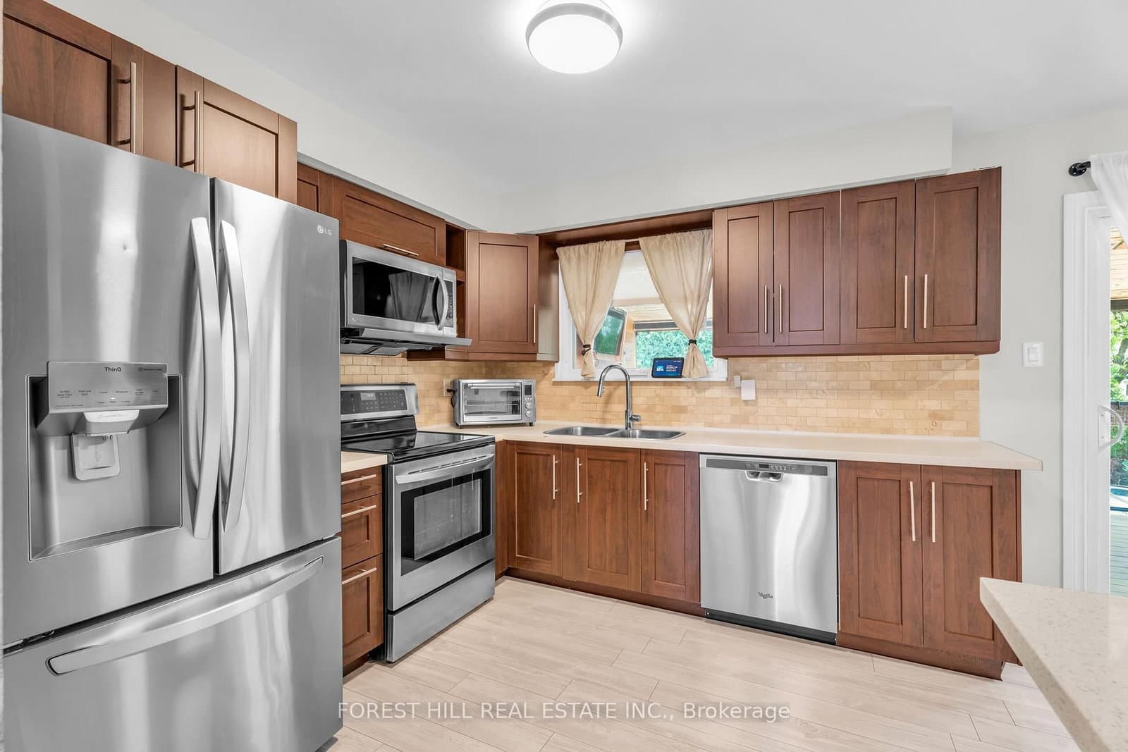 52 Mcmurchy Avenue S thumbnail 14