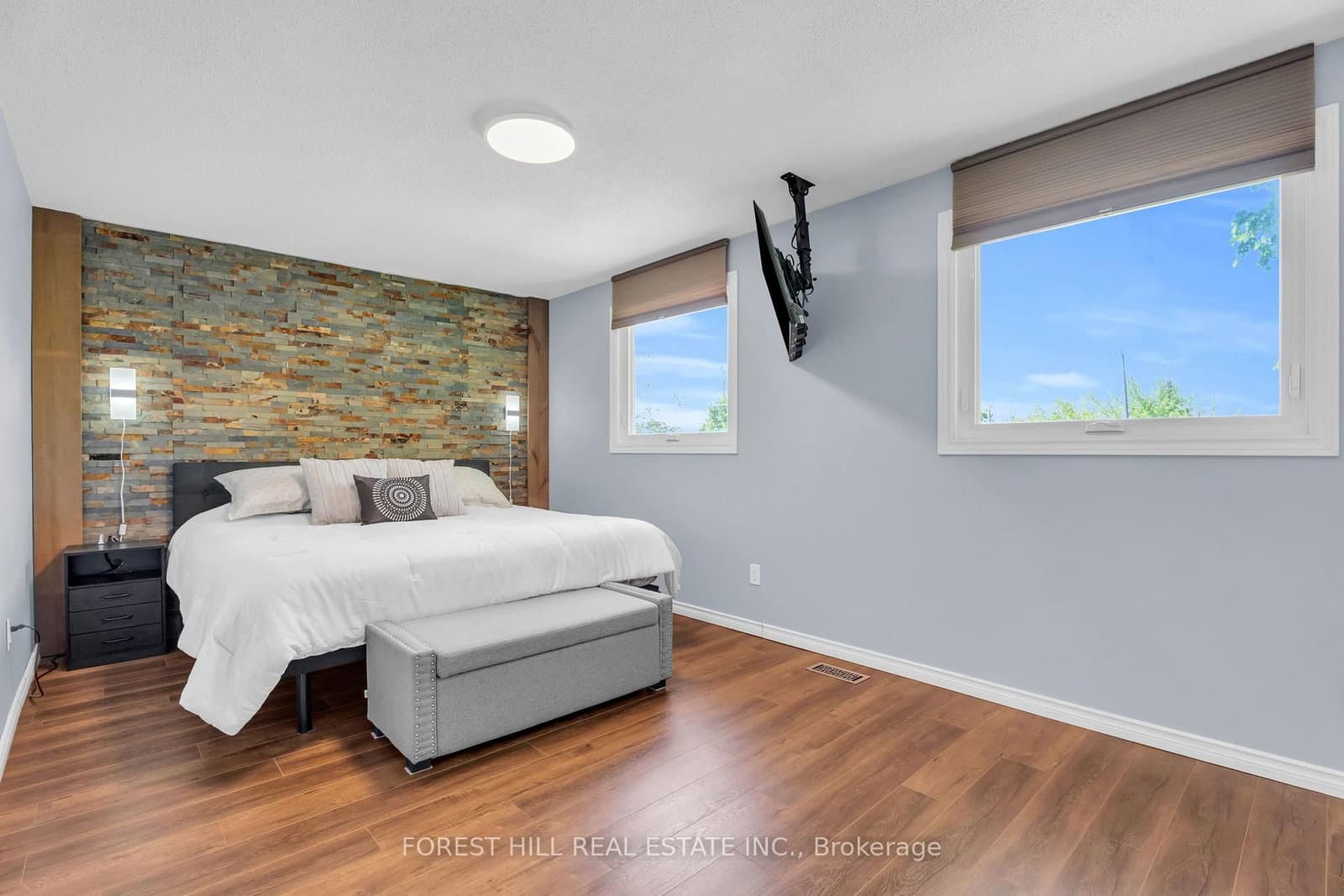 52 Mcmurchy Avenue S thumbnail 18