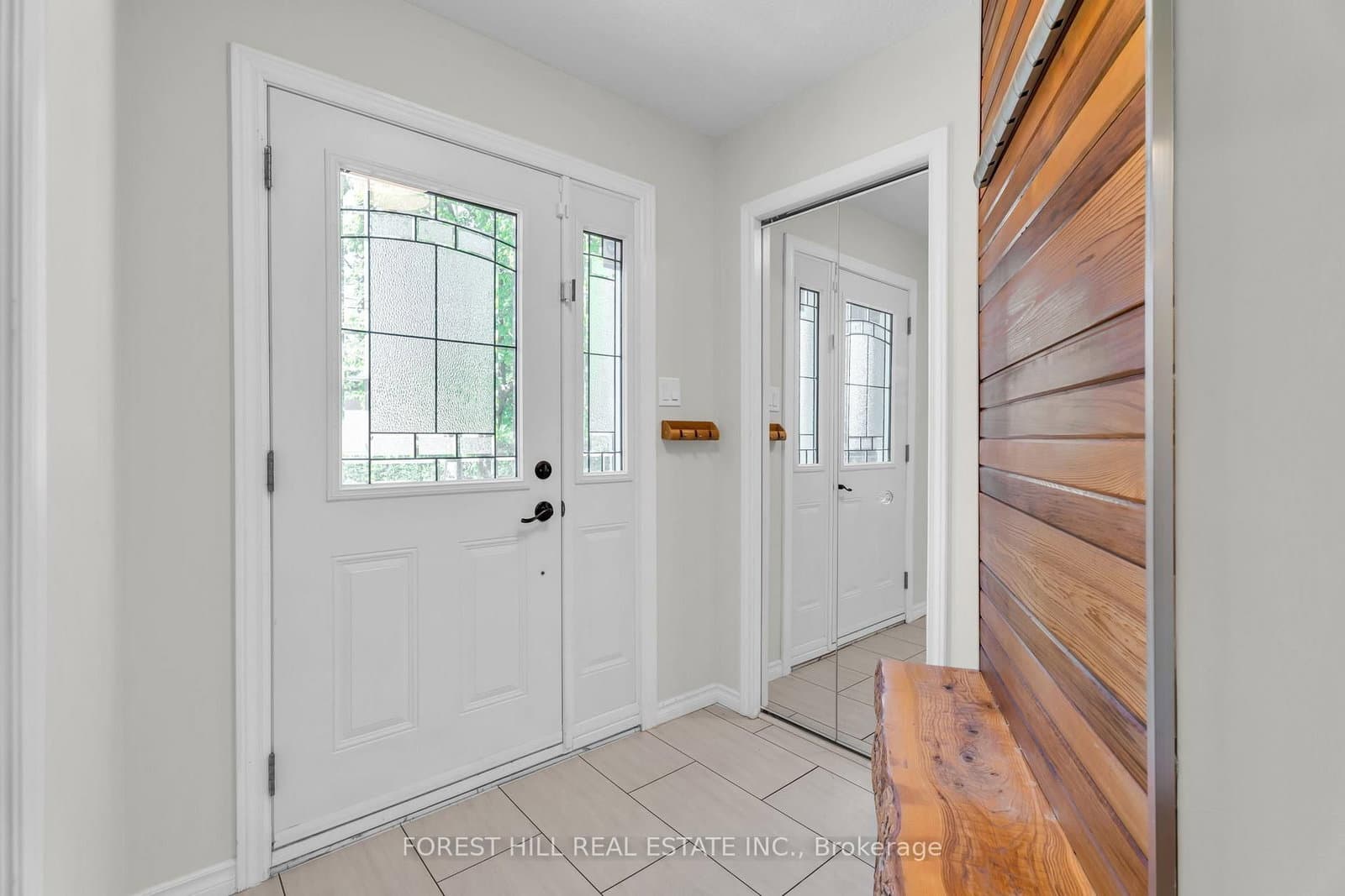52 Mcmurchy Avenue S thumbnail 3