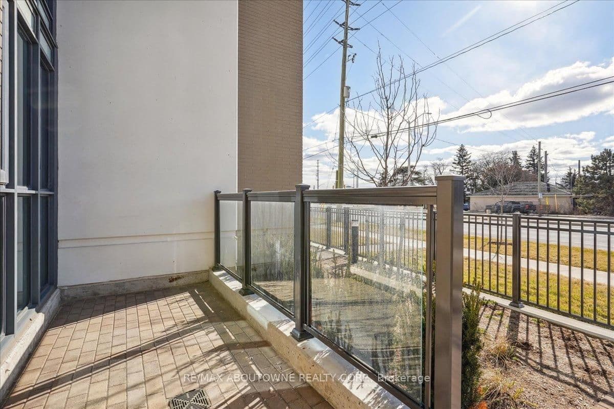 509 Dundas Street W, Unit 103 thumbnail 23